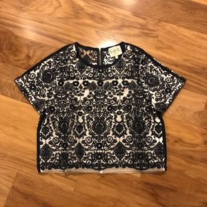 Navy Sea New York Short Sleeve Boxy Lace Top- Sz 2